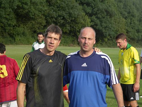 Thomas Ruminski und Sven Othersen Die Trainer Thomas Ruminski (SV Eintracht Hiddestorf) und Sven Othersen (SC Hemmingen Westerfeld)