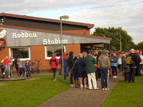 Roddau Stadion in Rottorf Das sehr gut besuchte Roddau Stadion in Rottorf