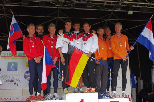 Crosscountry-Staffel wurde Deutschland mit Thomas Ruminski, Uwe Hartmann und Frank Karotsch