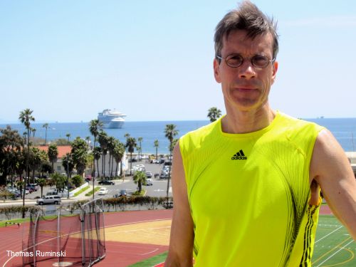 Europameister Thomas Ruminski vor dem La Playa Stadium in Santa Barbara Kaliforniern