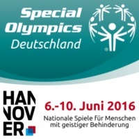 Gemeinsam stark: Per Mertesacker und Special Olympics Athleten werben für Inklusion