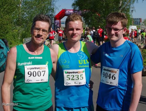 Thomas Ruminski (SVE Hiddestorf), Louis Hellmuth (ULV Wolfsburg), Paul Blanke