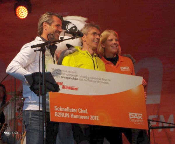 Thomas Ruminski von Honeywell gewinnt die Deutsche Firmenlaufmeisterschaft am 31.8.2017 in Hannover